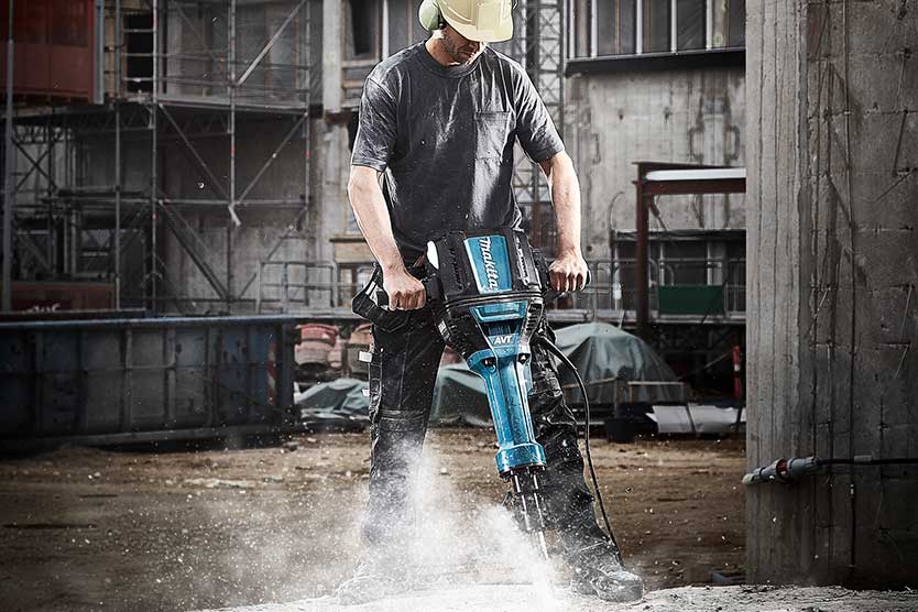 Makita Stemmhammer in Einsatz 